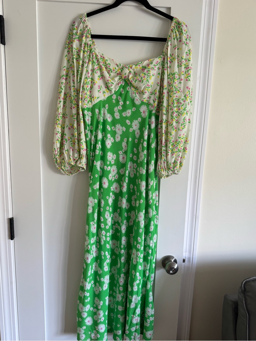 RIXO Green and Cream Daisy-Print Maxi Dress